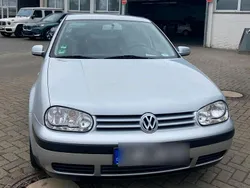Silber Gebraucht 2002 VW Golf IV Edition Kleinwagen | 2.500 € (Fairer Preis)