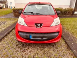 Rot Gebraucht 2007 Peugeot 107 Kleinwagen | 1.199 € (Etwas zu teuer)