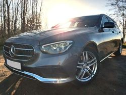 Grau Gebraucht 2021 Mercedes E220 Limousine | 31.400 € (Guter Preis)