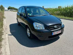 Schwarz Gebraucht 2009 Kia Carens Van / Kleinbus | 1.999 € (Fairer Preis)