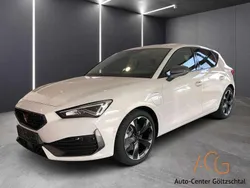 Weiß Gebraucht 2024 Cupra Leon Limousine | 28.900 €