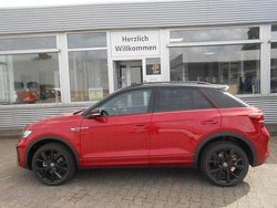 Rot Neu 2025 VW T-Roc Style SUV | 36.999 € (Etwas zu teuer)