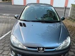 Grau Gebraucht 2006 Peugeot 206 Kombi | 2.100 € (Etwas zu teuer)