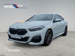 Weiß Gebraucht 2021 BMW 220 Performance Coupé | 28.990 € (Etwas zu teuer)