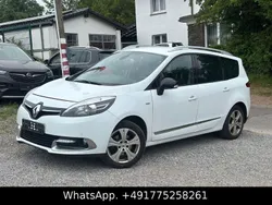 Weiß Gebraucht 2016 Renault Scénic III Bose Edition Van / Kleinbus | 4.999 € (Guter Preis)