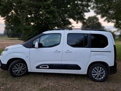 Schwarz Gebraucht 2020 Citroën Berlingo Feel Van / Kleinbus | 14.999 € (Guter Preis)