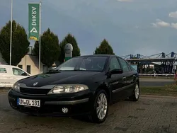 Schwarz Gebraucht 2002 Renault Laguna II Kleinwagen | 1.100 €