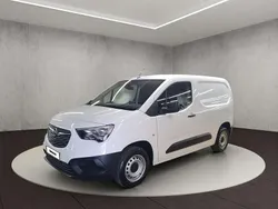 Jade weiß (uni) Gebraucht 2022 Opel Combo S Van / Kleinbus | 15.750 € (Fairer Preis)