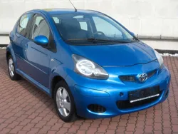 Blau Gebraucht 2009 Toyota Aygo Kleinwagen | 3.699 € (Etwas zu teuer)