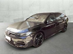 Schwarz (grenadillschwarz metallic) Neu 2025 VW Passat R-line Kombi | 59.750 €