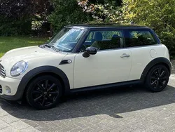 Weiß Gebraucht 2012 Mini Cooper Chili Kleinwagen | 6.950 € (Fairer Preis)