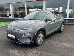 Chalk white / met Gebraucht 2020 Hyundai Kona Advantage SUV | 16.990 € (Fairer Preis)