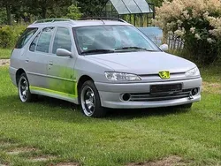 Grau Gebraucht 2000 Peugeot 306 Kombi | 650 €