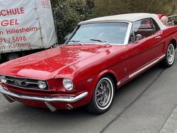 Rot Gebraucht 1966 Ford Mustang Cabrio | 52.000 €
