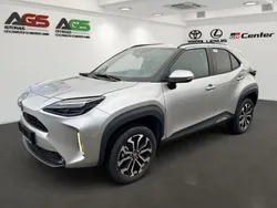Silver shimmering Neu 2025 Toyota Yaris Cross SUV | 30.490 € (Fairer Preis)