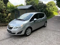 Silber Gebraucht 2012 Opel Meriva Edition Van / Kleinbus | 4.555 € (Fairer Preis)