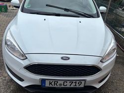 Weiß Gebraucht 2018 Ford Focus Cool & Connect Limousine | 8.000 € (Guter Preis)