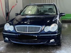 Blau Gebraucht 2004 Mercedes C220 Kombi | 2.800 € (Fairer Preis)