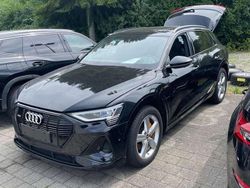 Mythosschwarz metallic Gebraucht 2021 Audi e-tron S-Line SUV | 39.875 € (Fairer Preis)