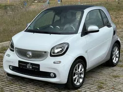 Weiß Gebraucht 2014 Smart ForTwo Coupé Passion Kleinwagen | 6.950 € (Fairer Preis)