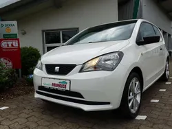 "candy" weiss Gebraucht 2013 Seat Mii Reference Kleinwagen | 5.500 € (Fairer Preis)
