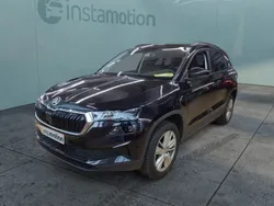 Schwarz Gebraucht 2024 Skoda Karoq Selection SUV | 31.428 € (Fairer Preis)