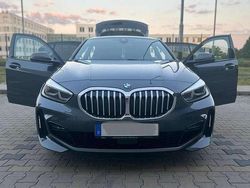 Grau Gebraucht 2019 BMW 118 M Sport Kleinwagen | 22.000 € (Etwas zu teuer)