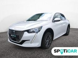Weiss Gebraucht 2021 Peugeot e-208 Allure Kleinwagen | 16.990 € (Fairer Preis)