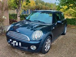 Schwarz Gebraucht 2007 Mini Cooper Kleinwagen | 2.595 € (Etwas zu teuer)