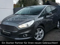 Grau Gebraucht 2018 Ford S-MAX Business Edition Van / Kleinbus | 17.990 € (Etwas zu teuer)