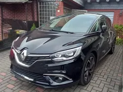 Schwarz Gebraucht 2017 Renault Scénic IV Bose Edition Van / Kleinbus | 9.399 € (Guter Preis)