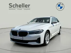 Weiß Gebraucht 2021 BMW 530 Kombi | 26.900 € (Fairer Preis)