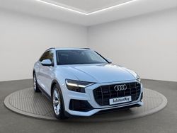Weiß Gebraucht 2023 Audi Q8 Ambiente SUV | 56.950 €