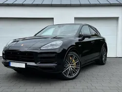 Schwarz Gebraucht 2020 Porsche Cayenne Turbo S SUV | 110.925 € (Teuer)