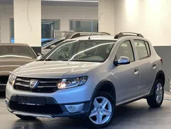 Grau Gebraucht 2014 Dacia Sandero Prestige Kleinwagen | 5.490 € (Fairer Preis)