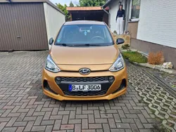 Gold Gebraucht 2016 Hyundai i10 Trend Kleinwagen | 8.100 € (Fairer Preis)
