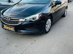 Schwarz Gebraucht 2017 Opel Astra Edition Kombi | 6.100 € (Fairer Preis)
