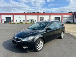 Schwarz Gebraucht 2009 Kia Ceed Sportswagon Kombi | 4.700 € (Etwas zu teuer)