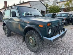 Grün Gebraucht 2010 Lada niva SUV | 4.000 € (Superpreis)