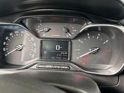 Weiß Gebraucht 2019 Citroën C3 PureTech Kleinwagen | 10.600 € (Guter Preis)