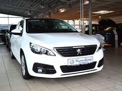 Weiß Gebraucht 2019 Peugeot 308 SW Style Kombi | 14.900 € (Fairer Preis)
