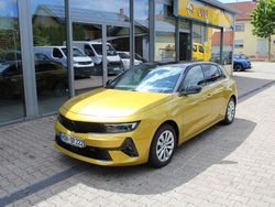 Gelb Gebraucht 2024 Opel Astra GS Line Limousine | 25.900 € (Etwas zu teuer)