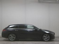 Schwarz Gebraucht 2021 Mercedes CLA200 Shooting Brake AMG line Kombi | 18.850 € (Fairer Preis)