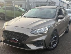 Silber Gebraucht 2019 Ford Focus ST-Line Limousine | 12.900 € (Etwas zu teuer)