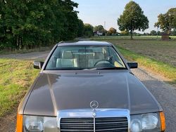 Braun Gebraucht 1988 Mercedes 230 Coupé | 7.300 €