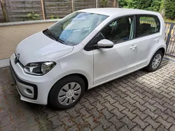 Weiß Gebraucht 2018 VW up! move up! Kleinwagen | 8.499 € (Guter Preis)