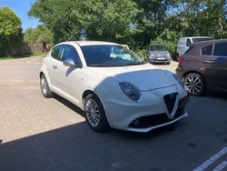 Weiß Gebraucht 2017 Alfa Romeo MiTo Kleinwagen | 6.990 € (Fairer Preis)