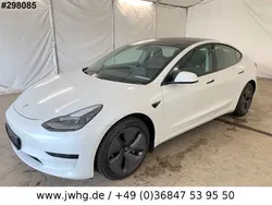 White metallic Gebraucht 2021 Tesla Model 3 Standard Range Plus Limousine | 23.350 € (Guter Preis)