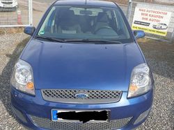 Blau Gebraucht 2007 Ford Fiesta Ambiente Limousine | 2.499 € (Etwas zu teuer)