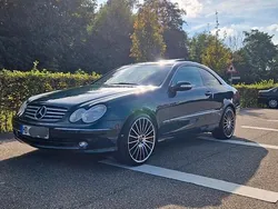 Grün Gebraucht 2002 Mercedes CLK200 Coupé | 6.600 €